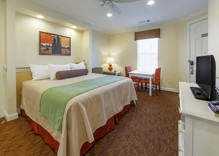Hotel Club Vacations Fox River At 3*