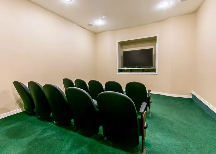 Hotel Club Vacations Fox River At