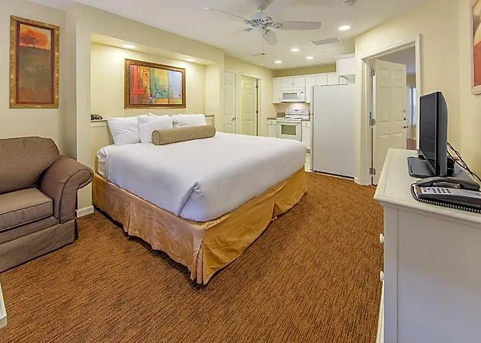 Hotel Club Vacations Fox River At Sheridan